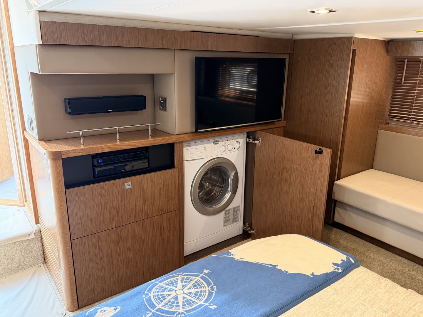2017 Sea Ray 460 Sundancer