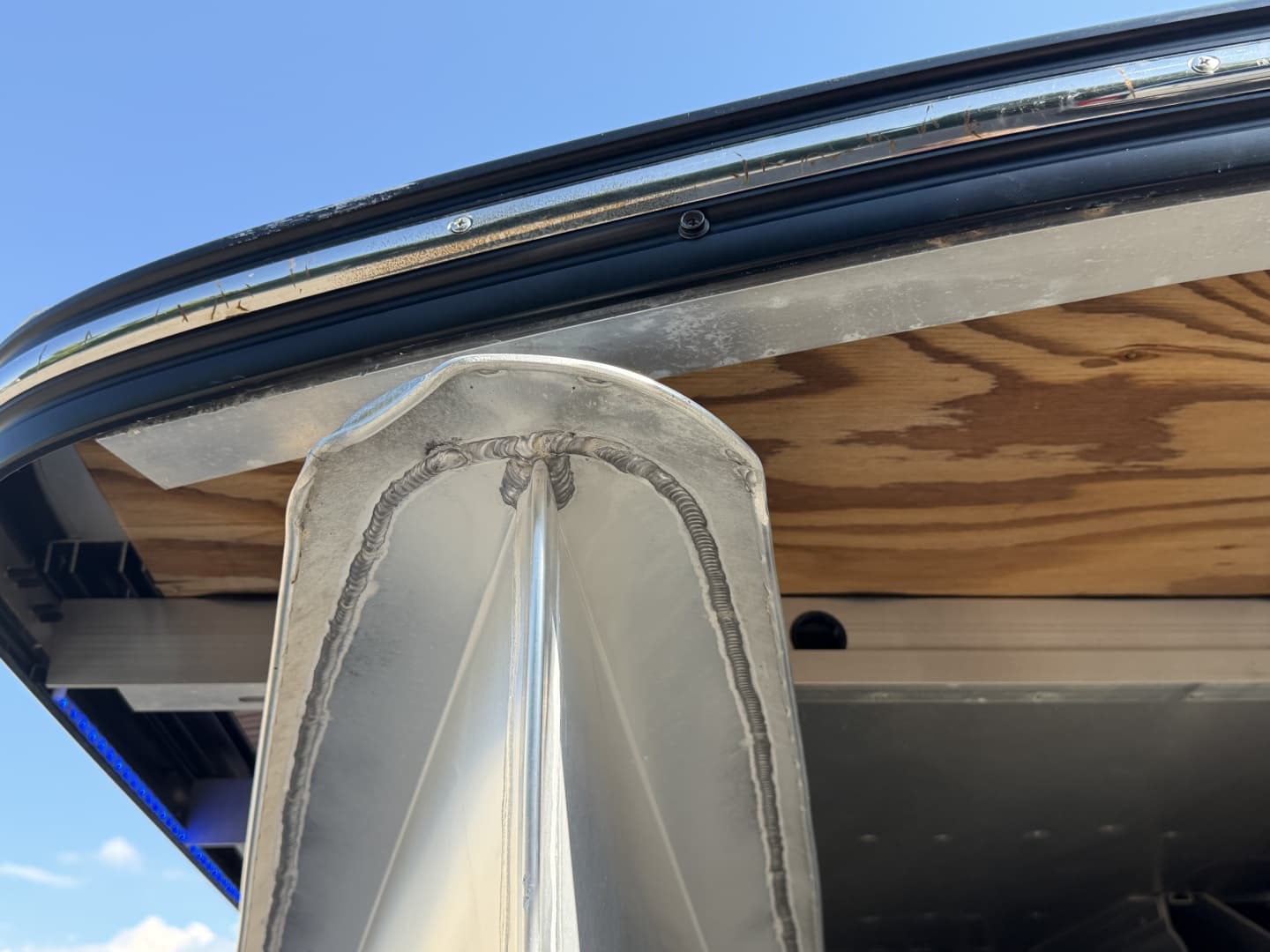 2019 Harris Crowne 250 SL Tritoon