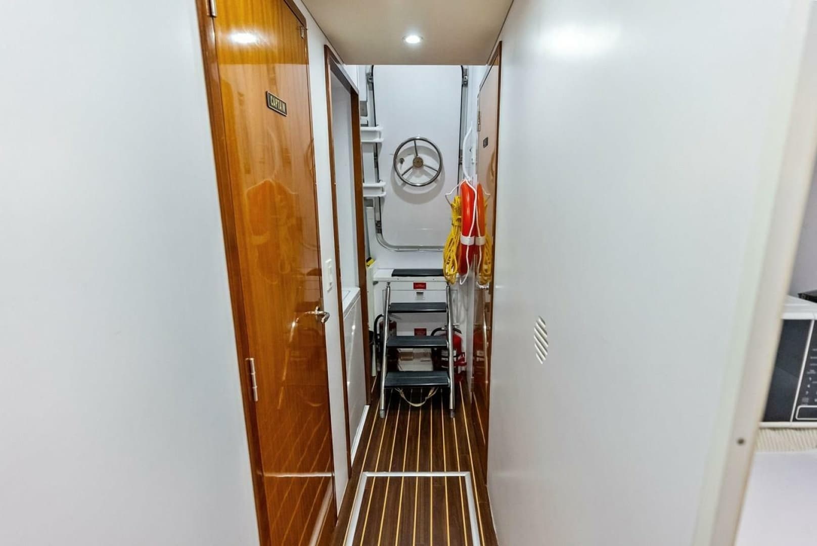 2007 Hatteras 
