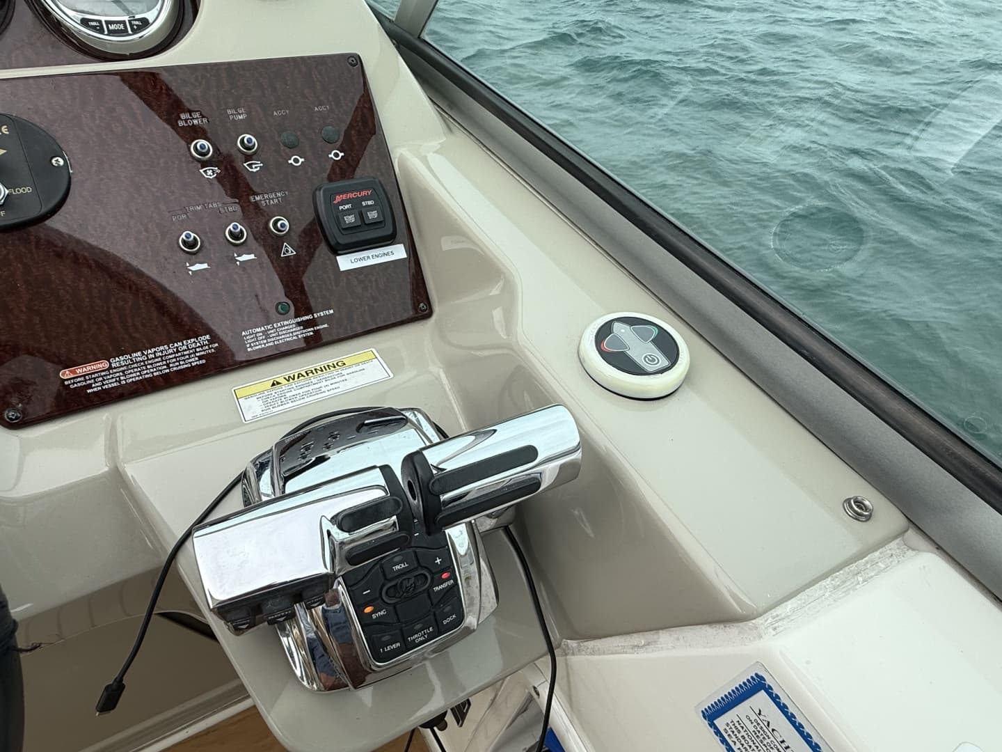 2013 Sea Ray 370 Venture