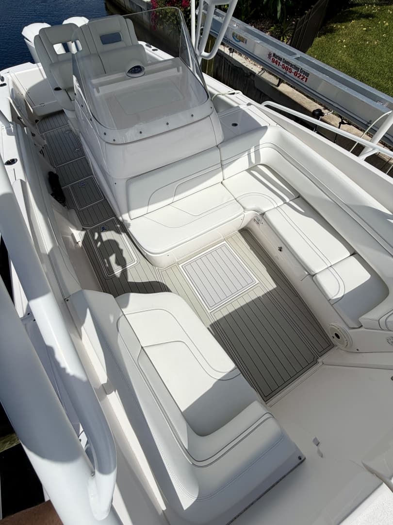 2020 Intrepid 327 Cuddy 2020
