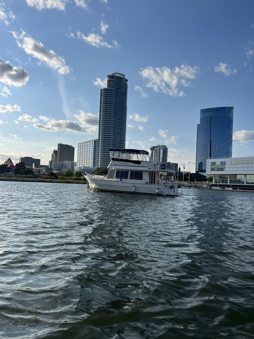 40' Mainship port aft profile1