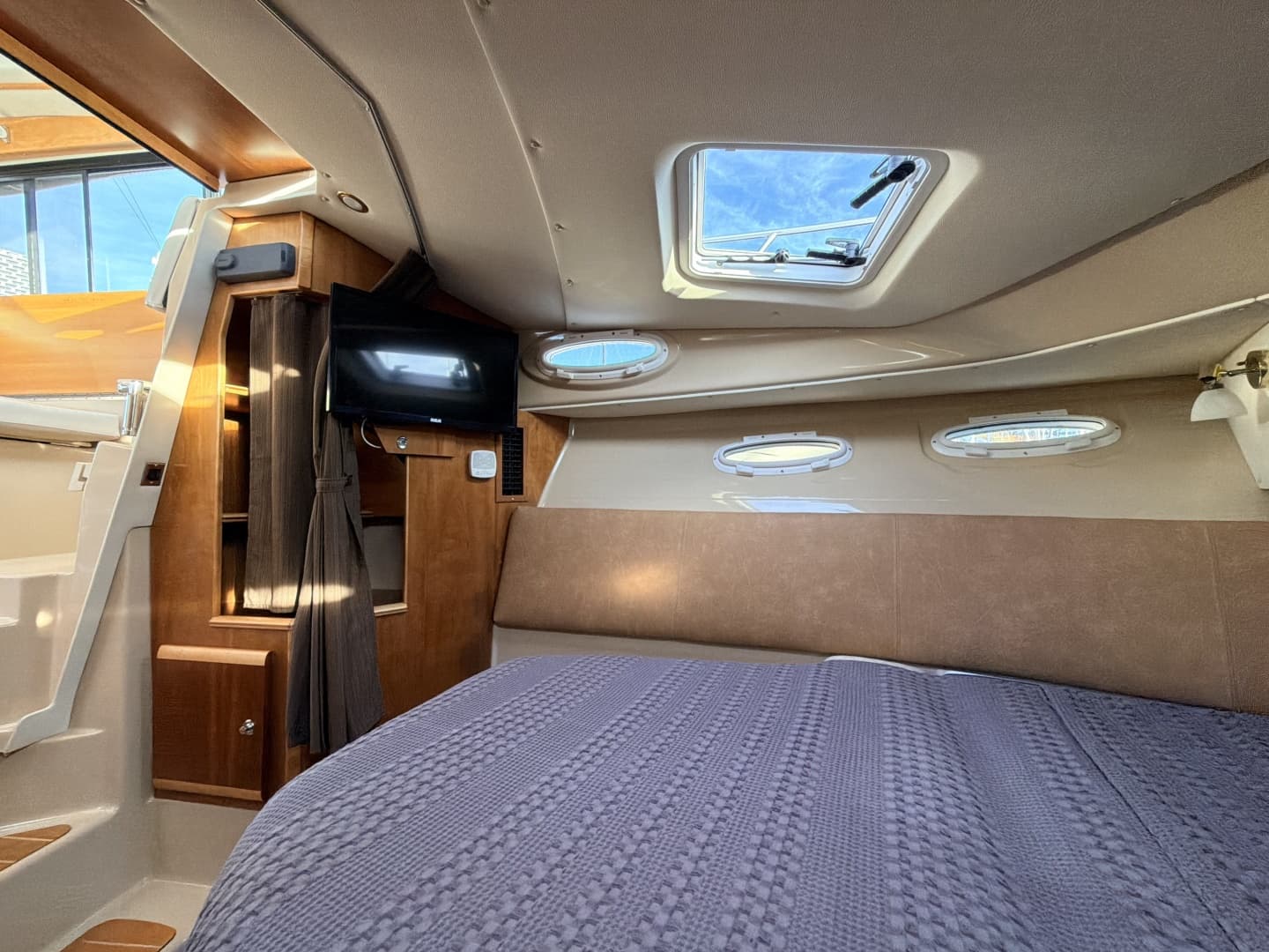2014 Cutwater C-30 Sedan