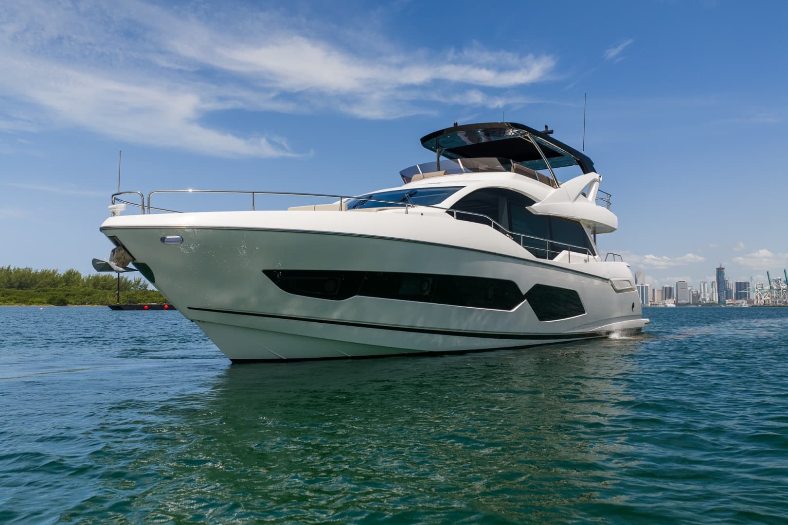 2025 Sunseeker 76 Yacht