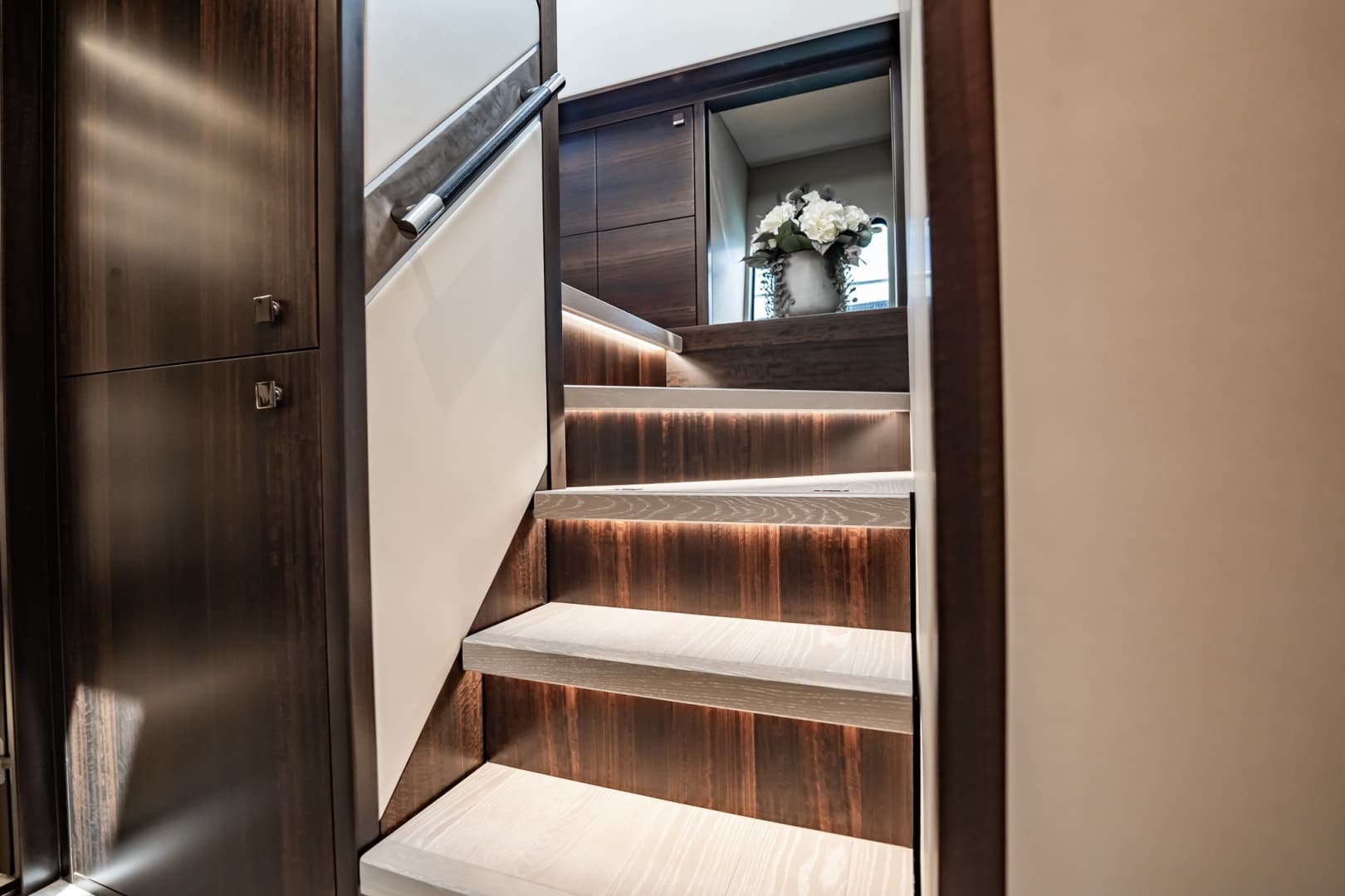 2025 Sunseeker 76 Yacht