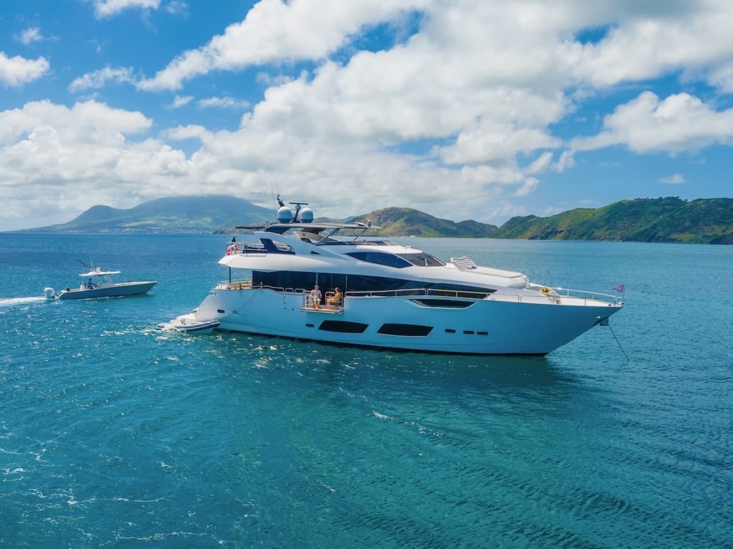 2024 Sunseeker 95 Yacht