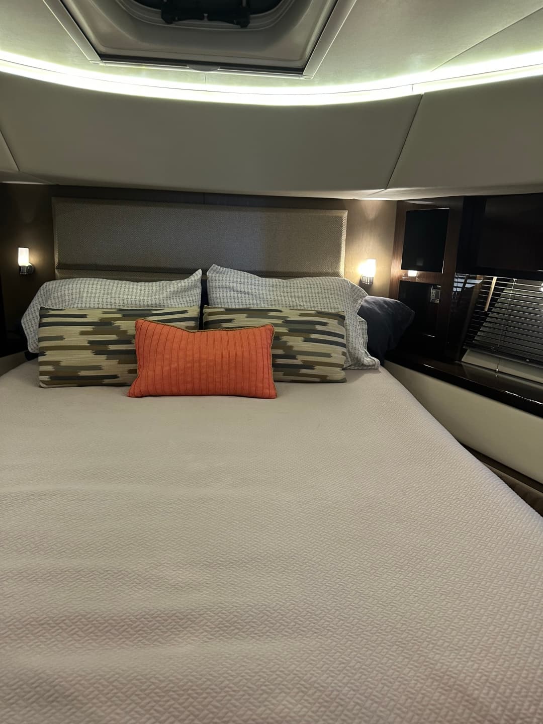 2018 Sea Ray FLY SEARAY L650