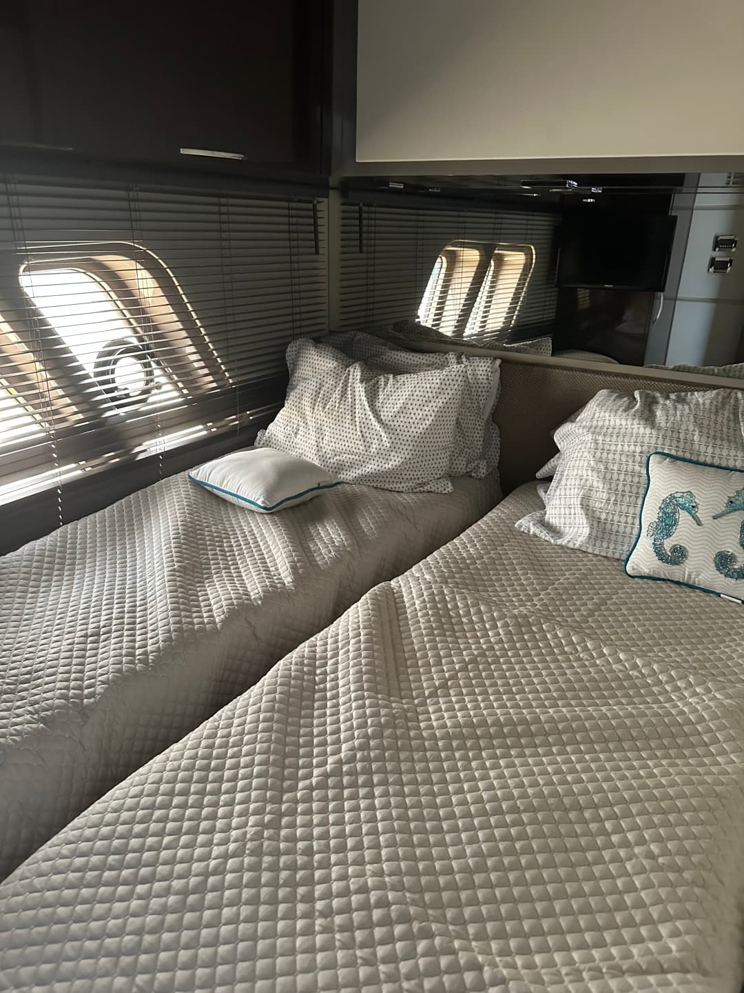 2018 Sea Ray FLY SEARAY L650