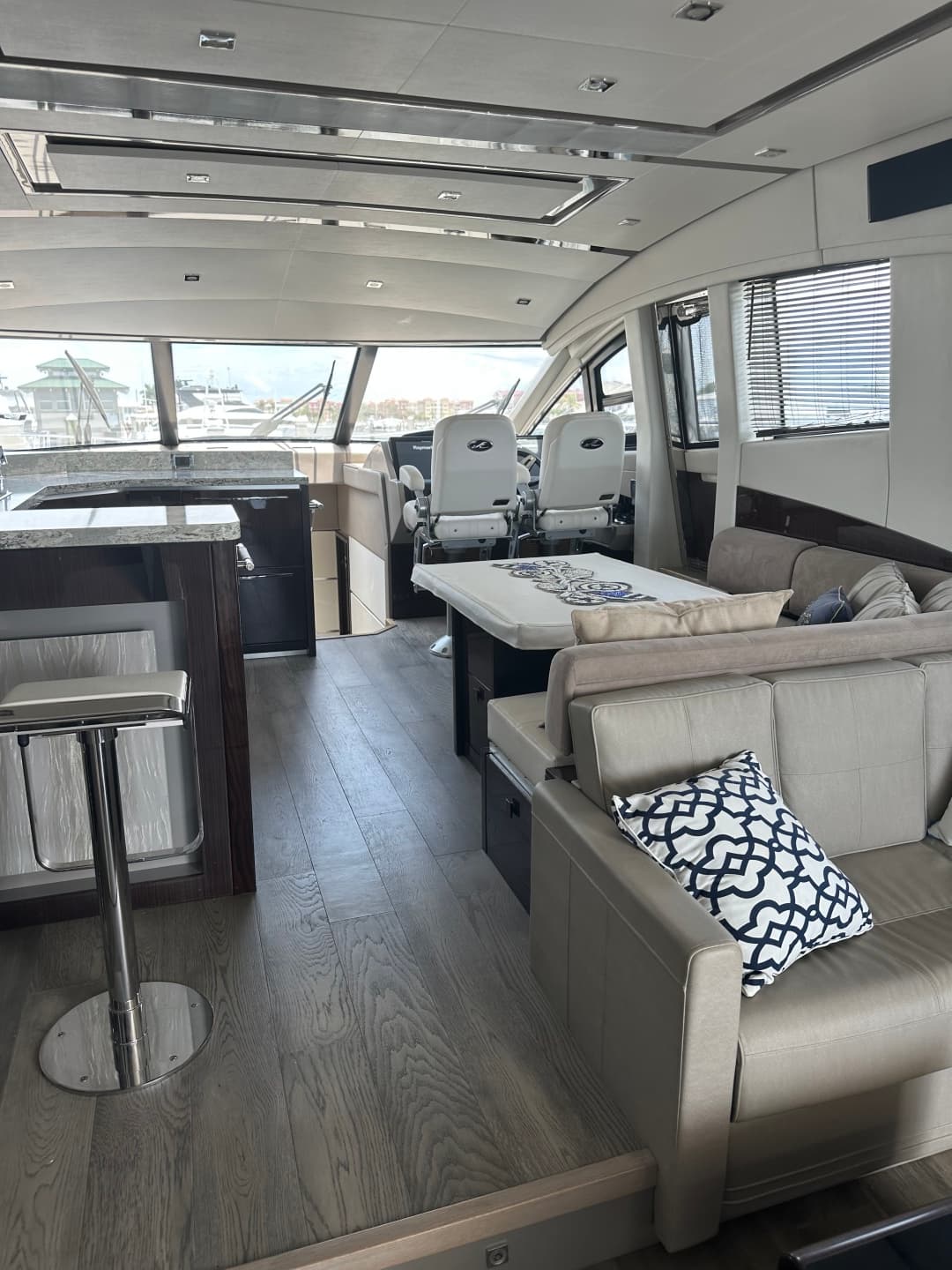 2018 Sea Ray FLY SEARAY L650