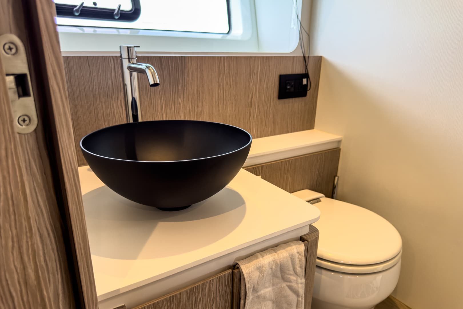 2025 Azimut 53 FLY