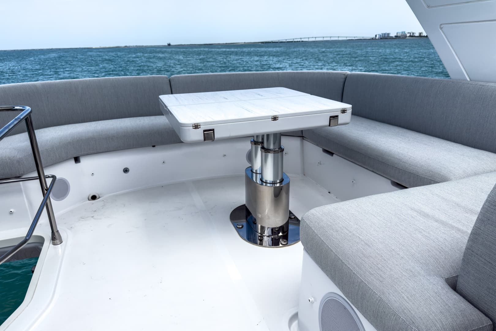 2025 Azimut 53 FLY