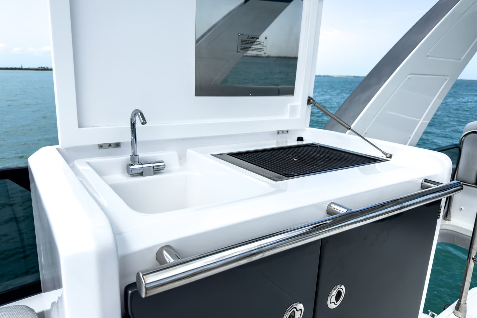 2025 Azimut 53 FLY