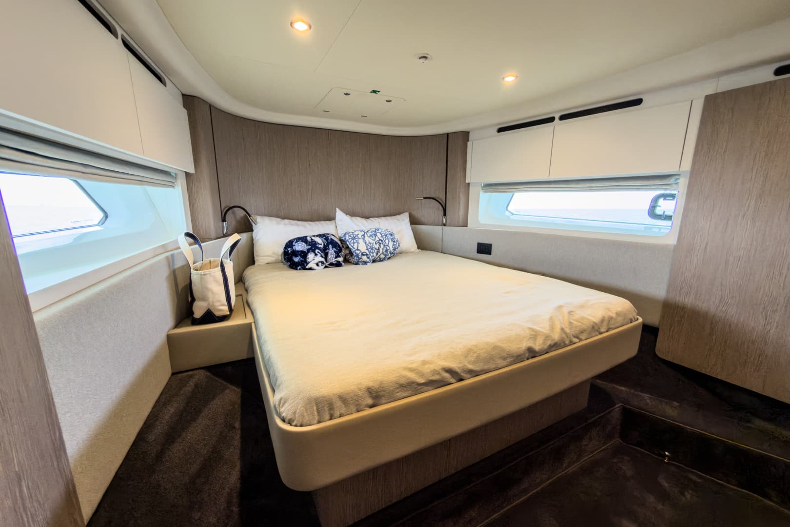 2025 Azimut 53 FLY