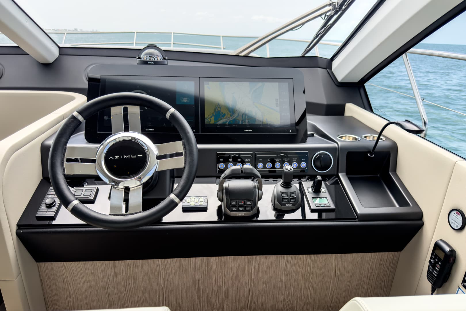 2025 Azimut 53 FLY