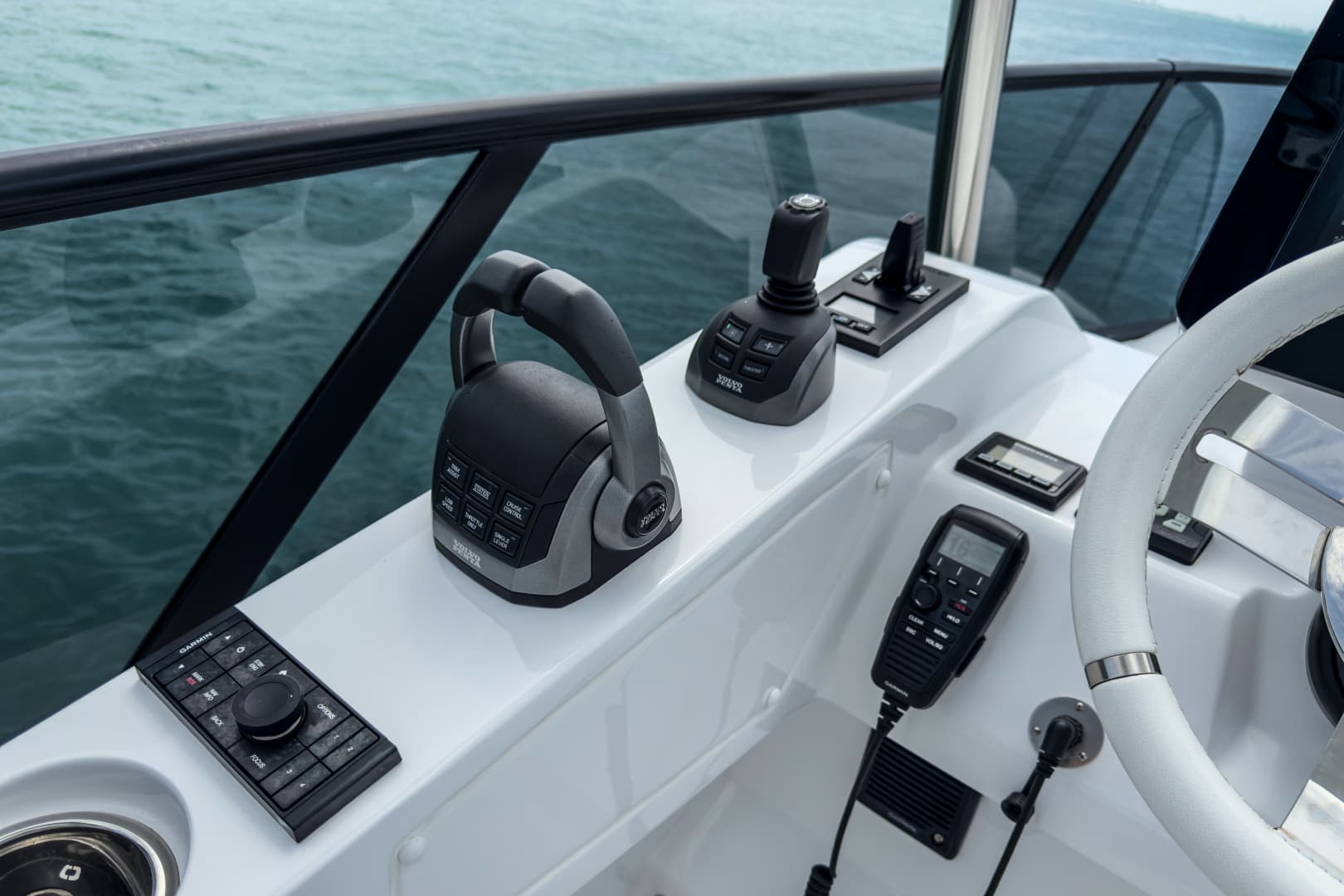 2025 Azimut FLY 53