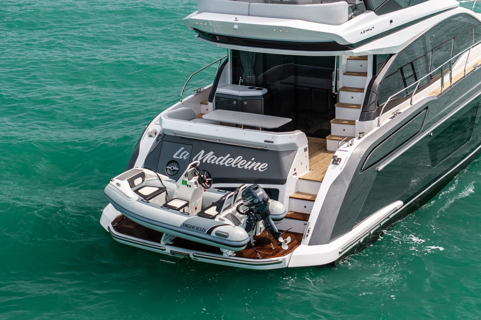 2025 Azimut 53 FLY