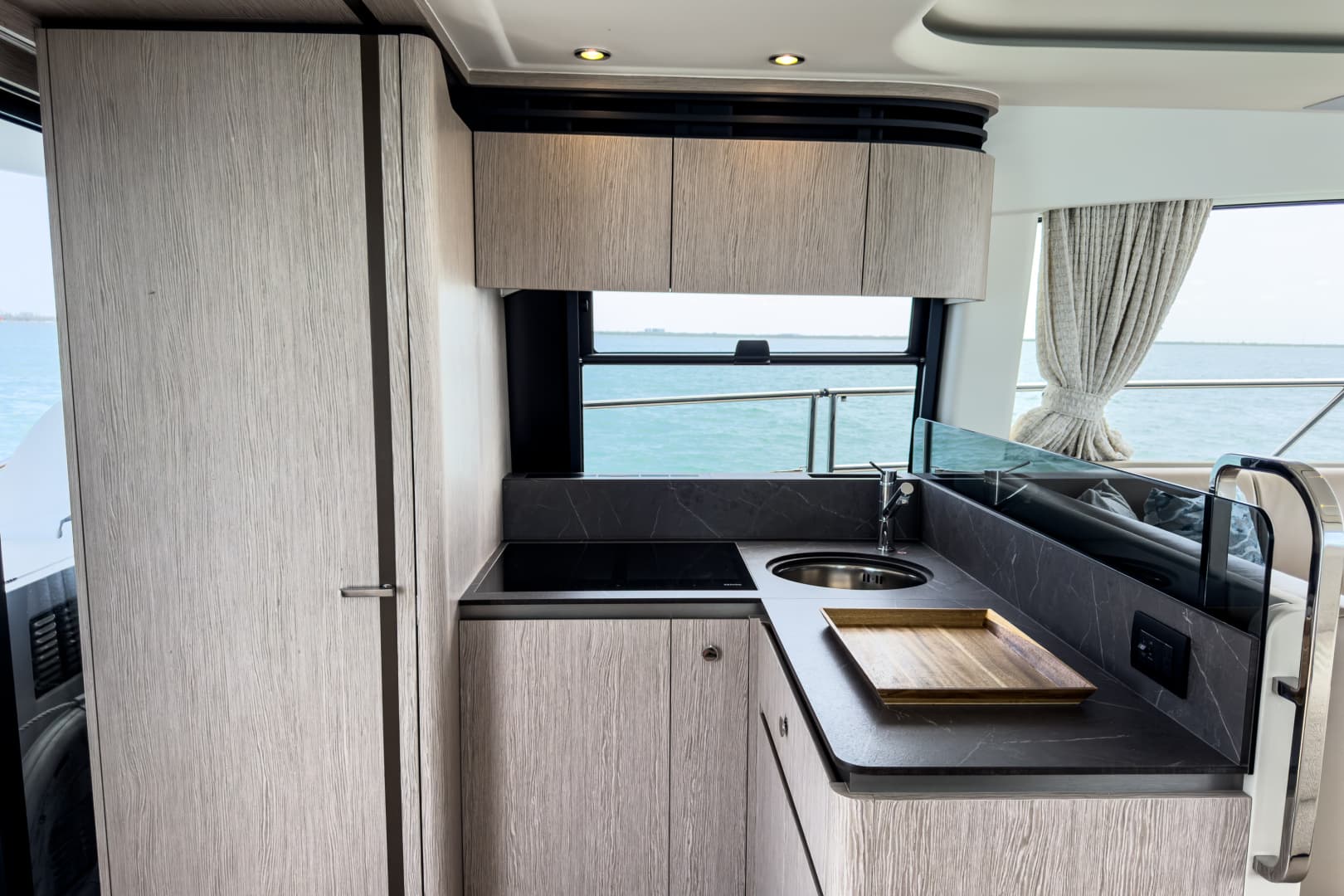 2025 Azimut 53 FLY