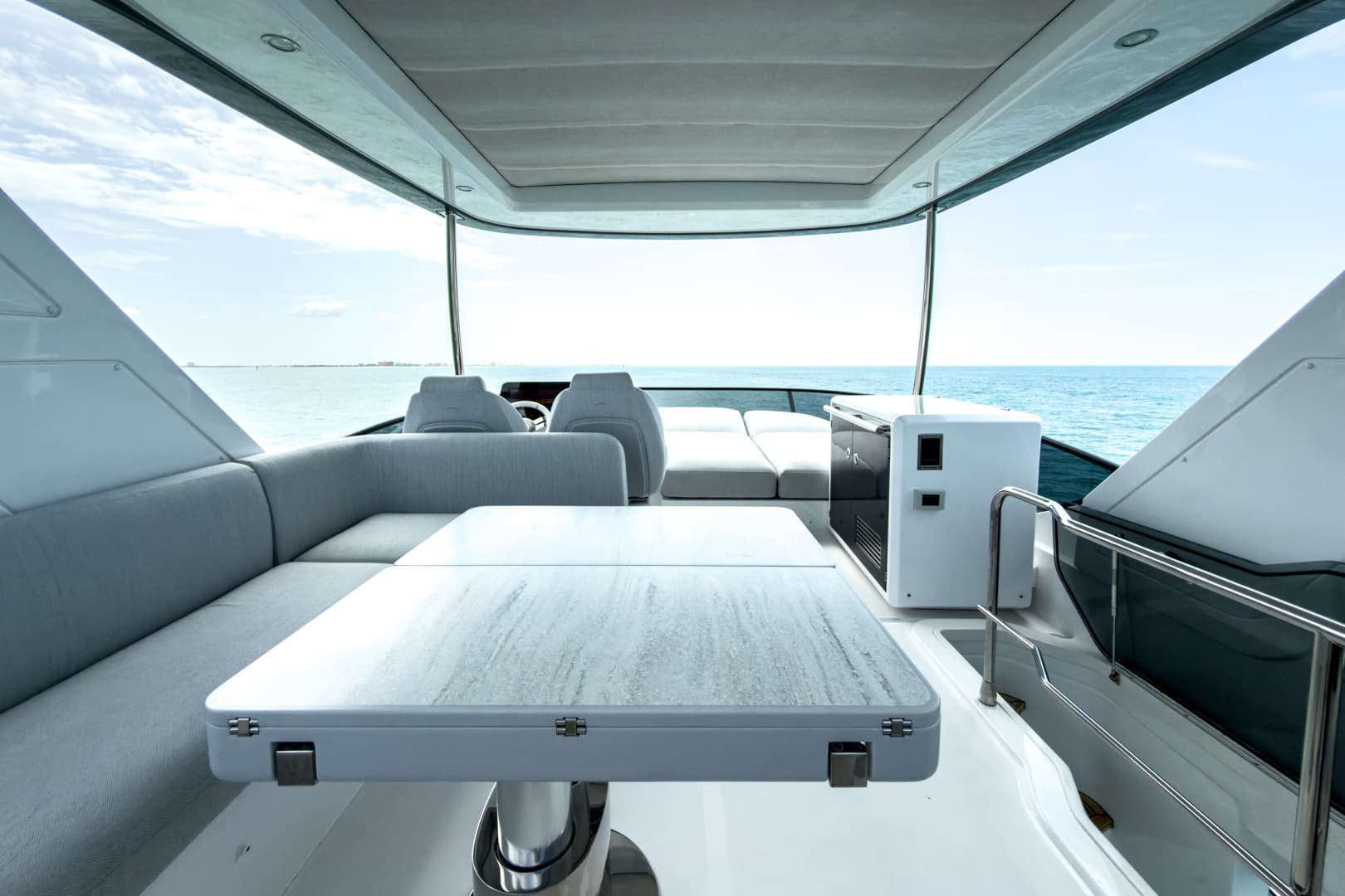 2025 Azimut FLY 53