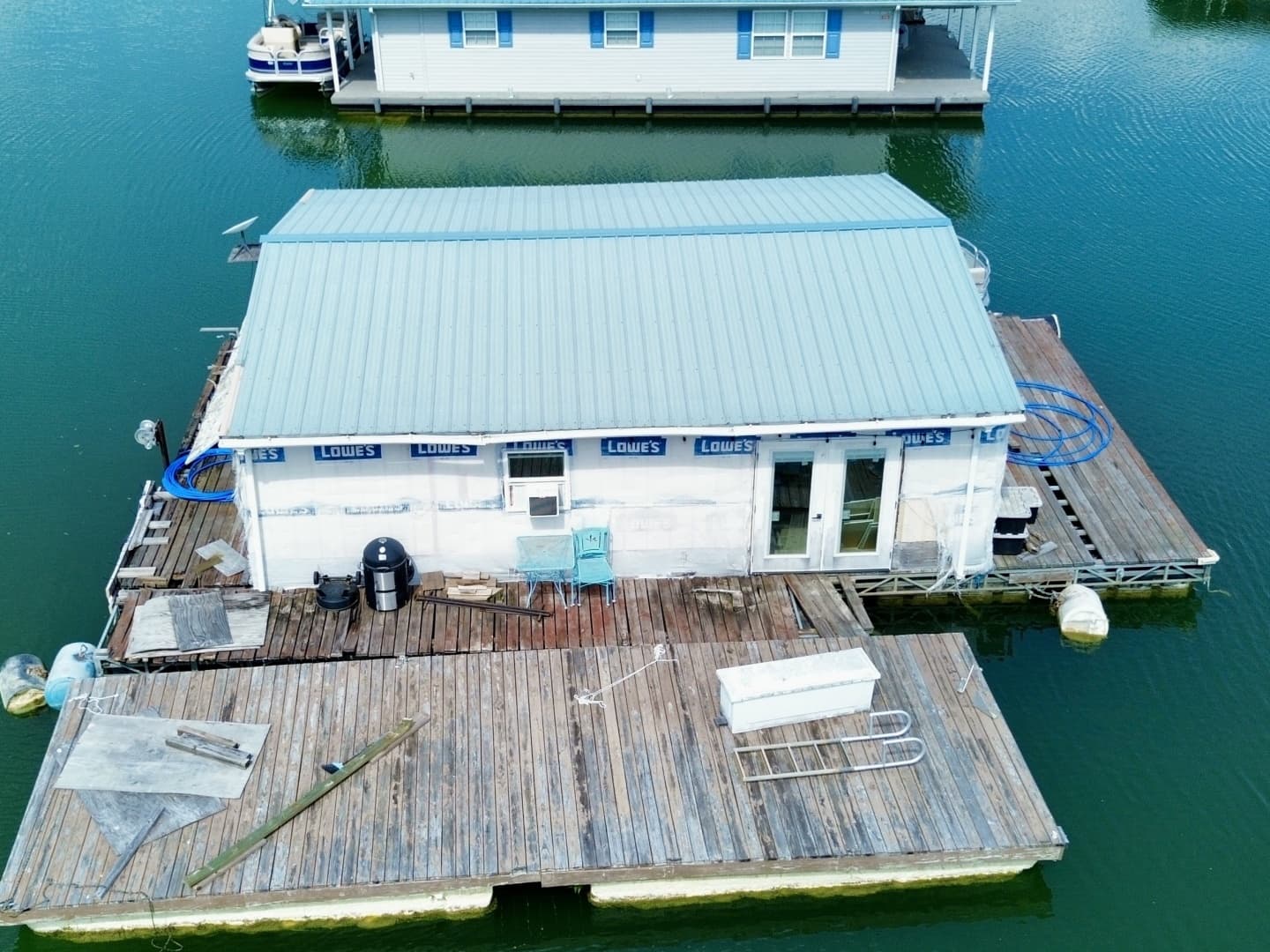 2000 Custom 22 x 30 Floating Cabin - Approx 660sqft
