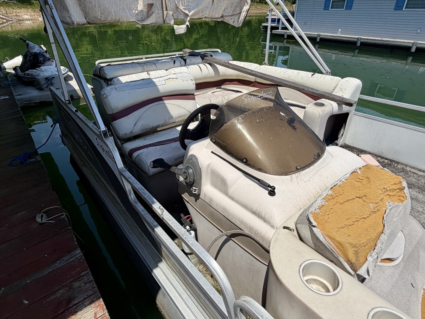2000 Custom 22 x 30 Floating Cabin - Approx 660sqft