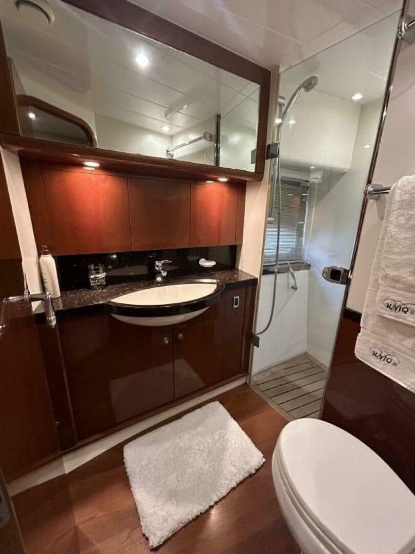 2008 Princess 67 Flybridge