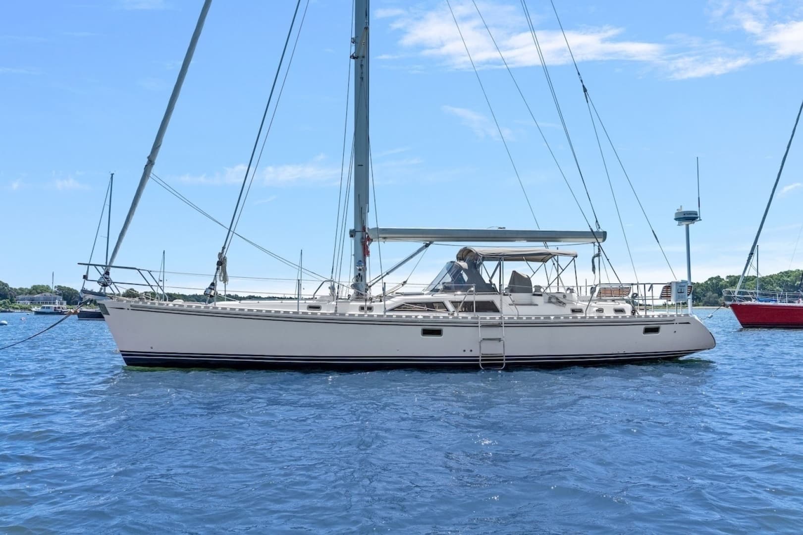2005 Hylas 54