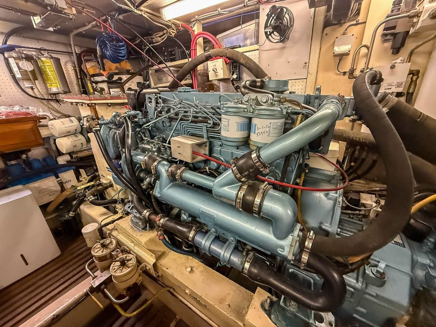 DeFever 49 Port Engine 