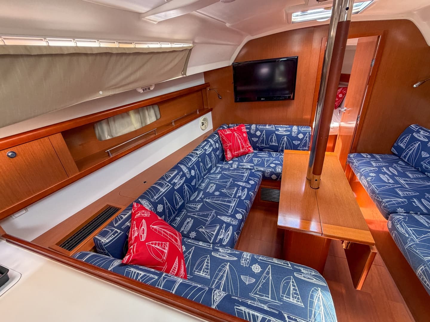 2011 Beneteau Oceanis 34