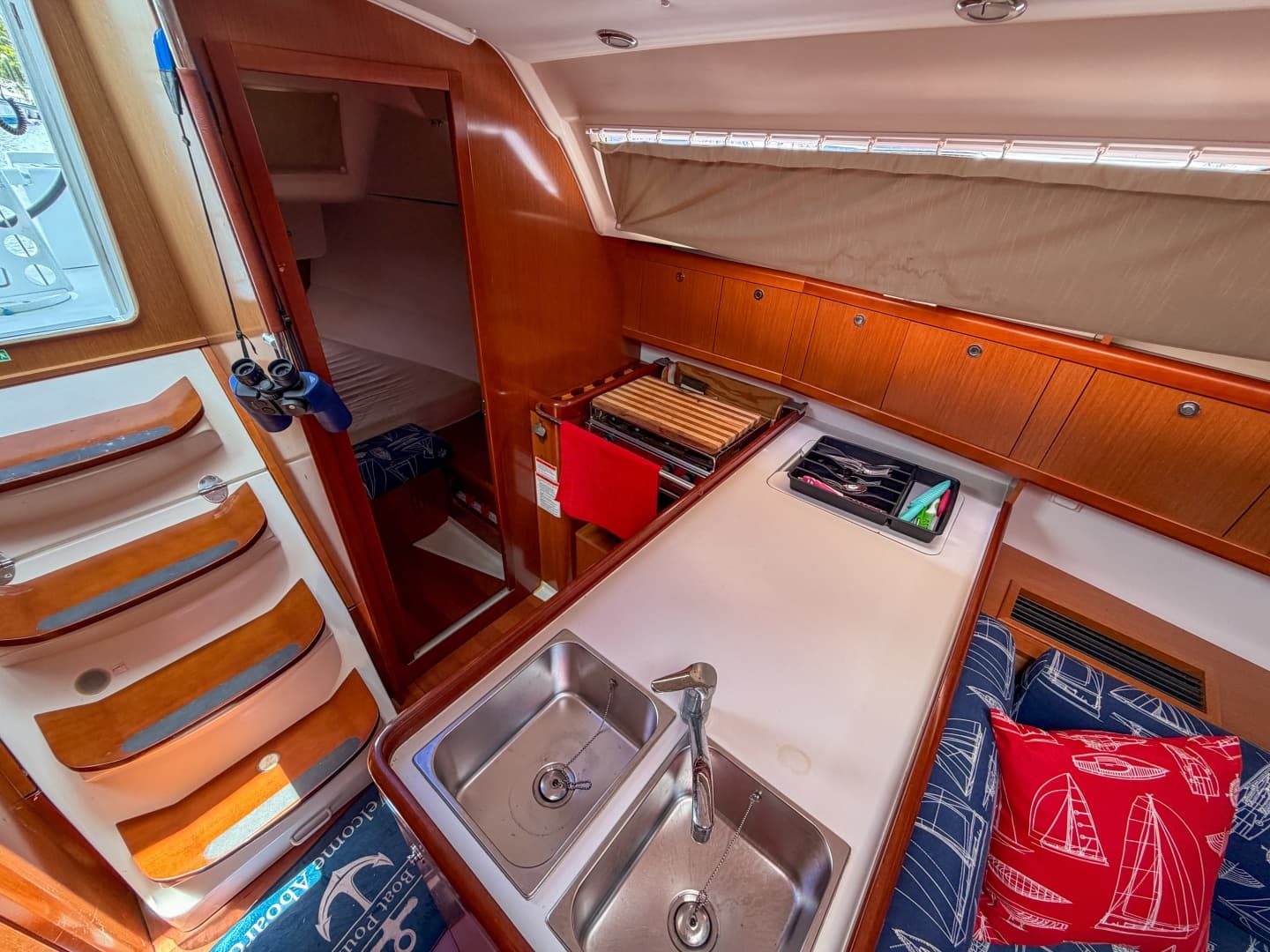 2011 Beneteau Oceanis 34