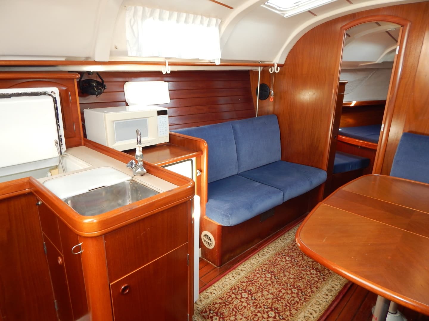1999 Beneteau Oceanis 381