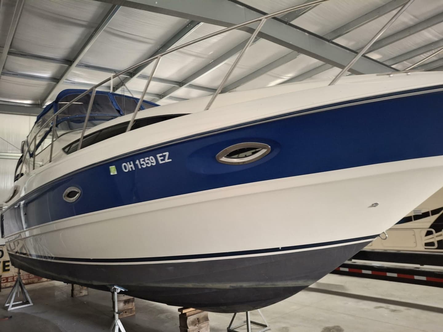 2006 Bayliner 305