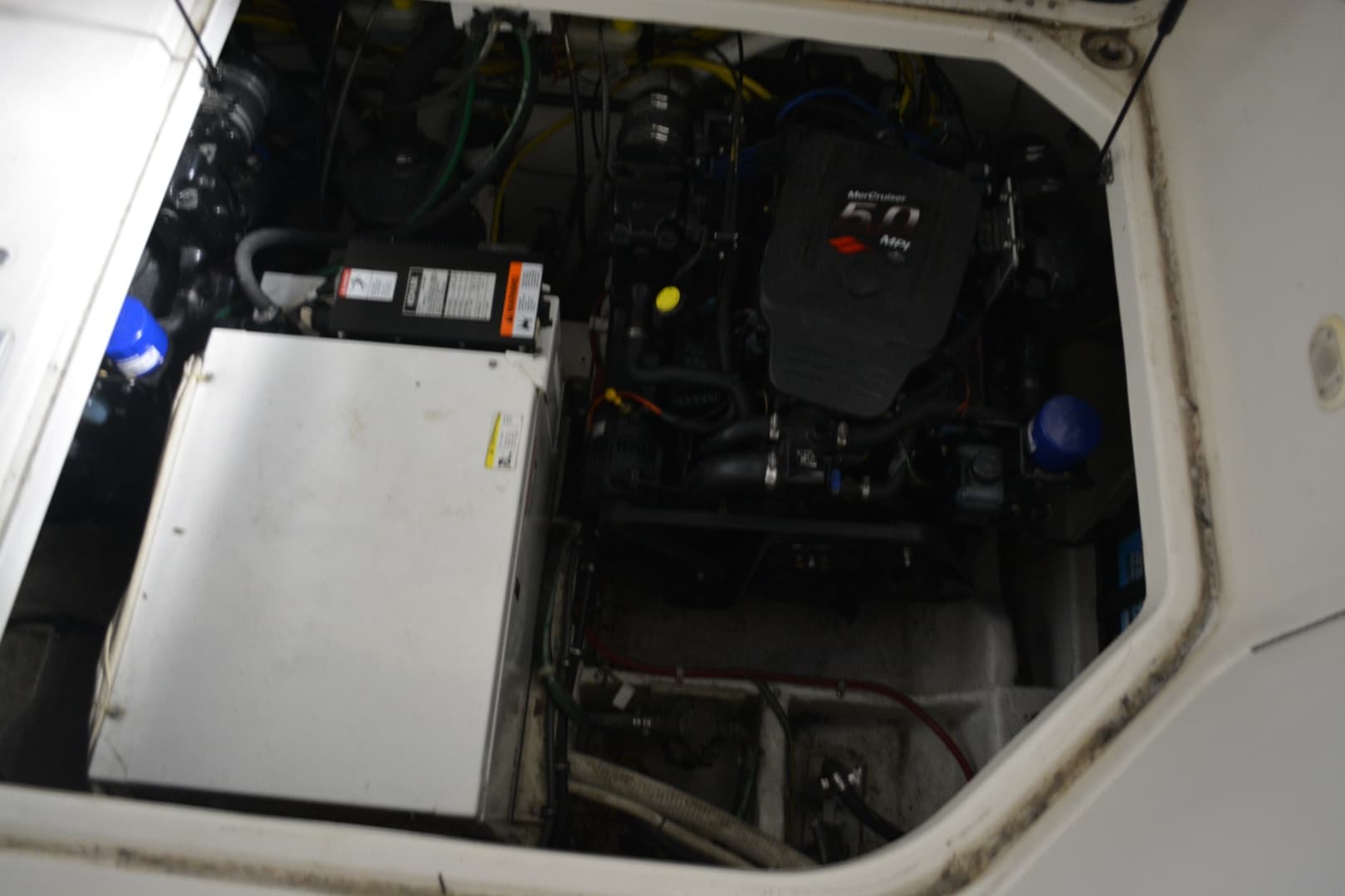 2006 Bayliner 305