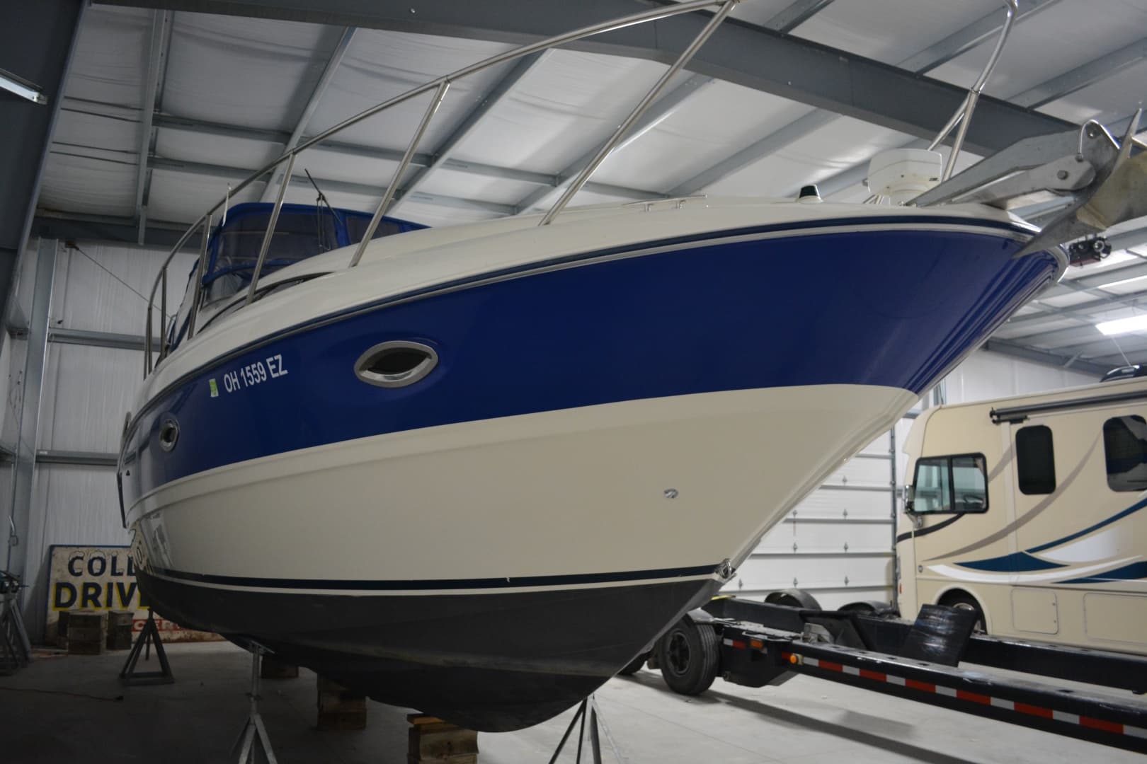 2006 Bayliner 305