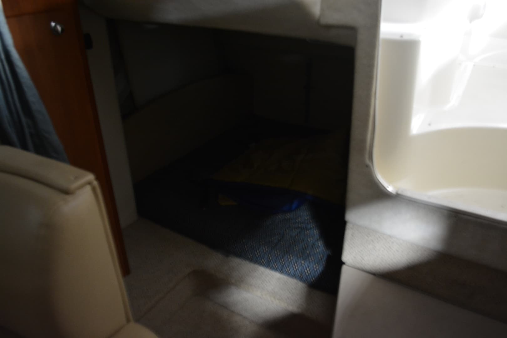 2006 Bayliner 305