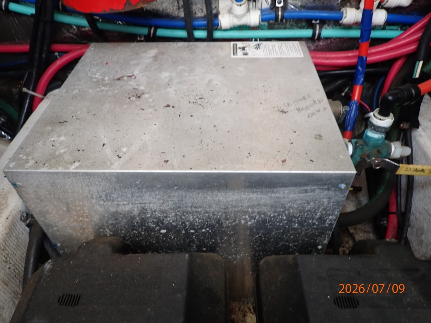 30' Pursuit water heater
