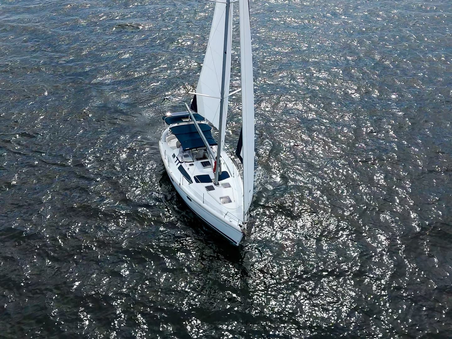 1999 Hunter 380