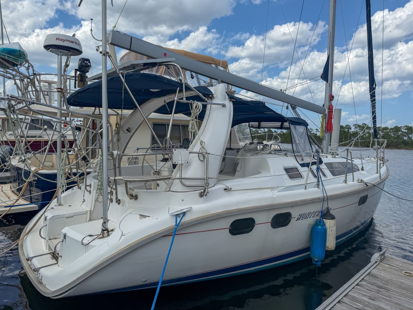 1999 Hunter 380