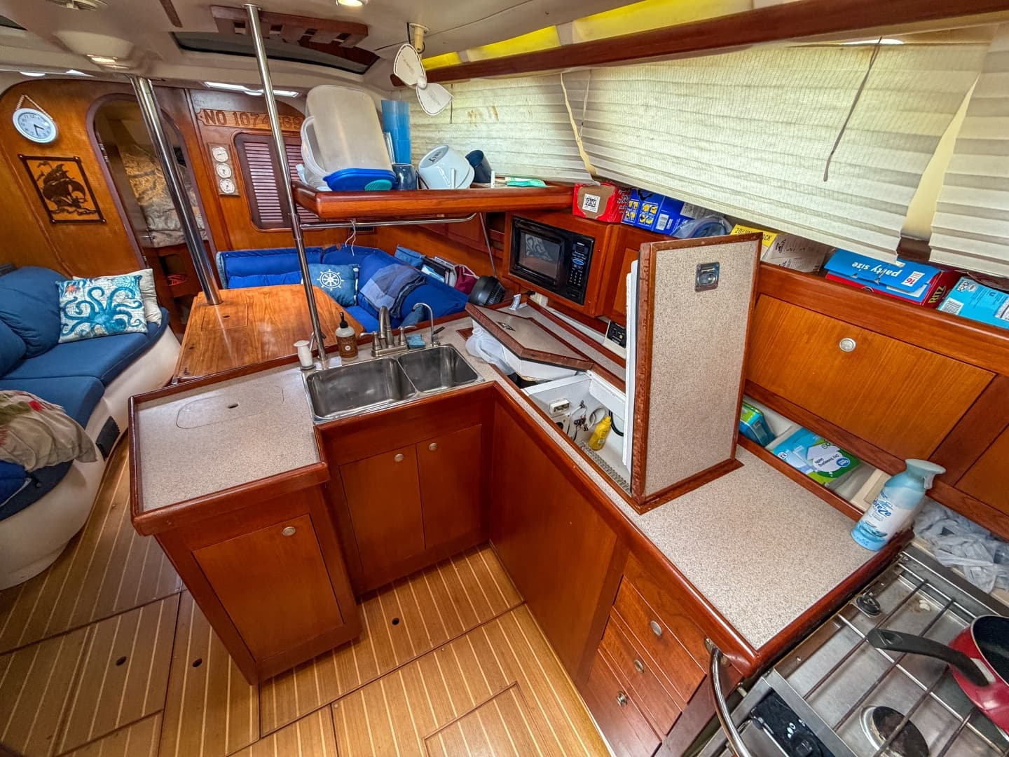 1999 Hunter 380