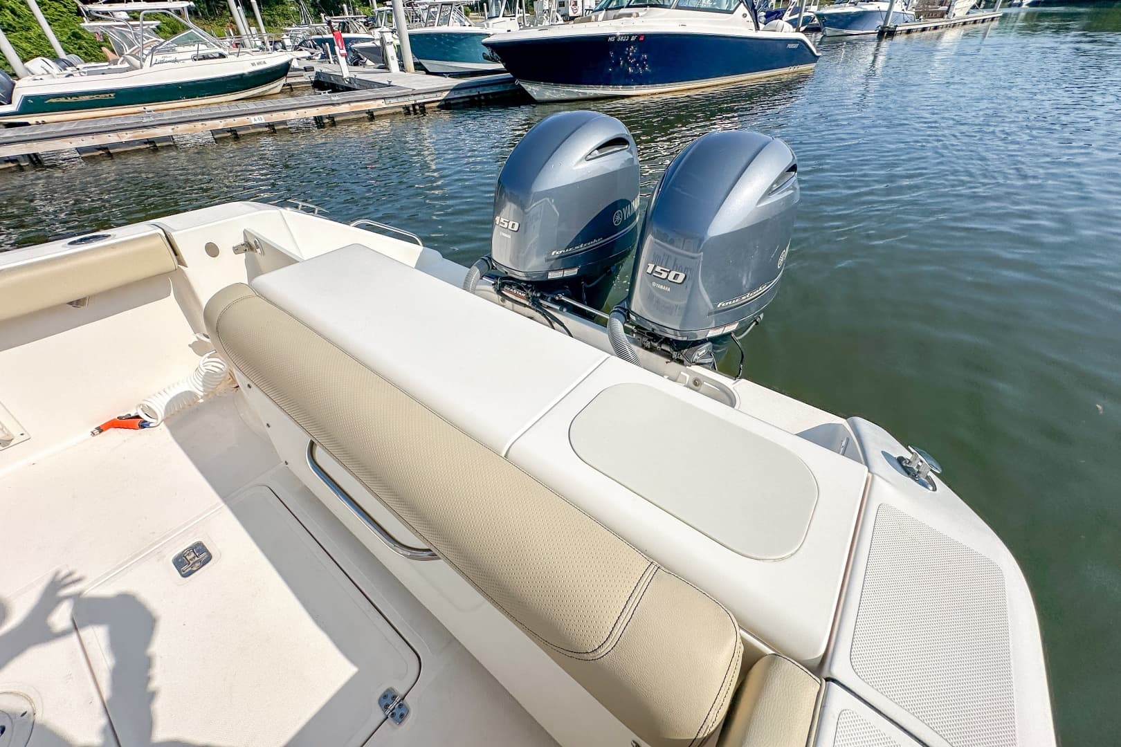 2018 Pursuit C 260