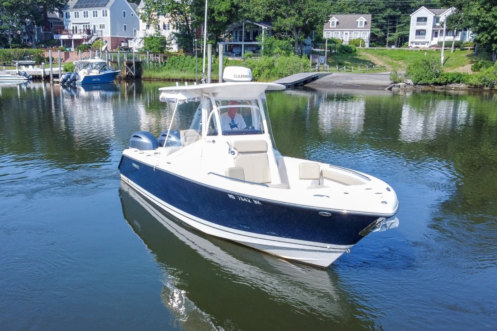 2018 Pursuit C 260