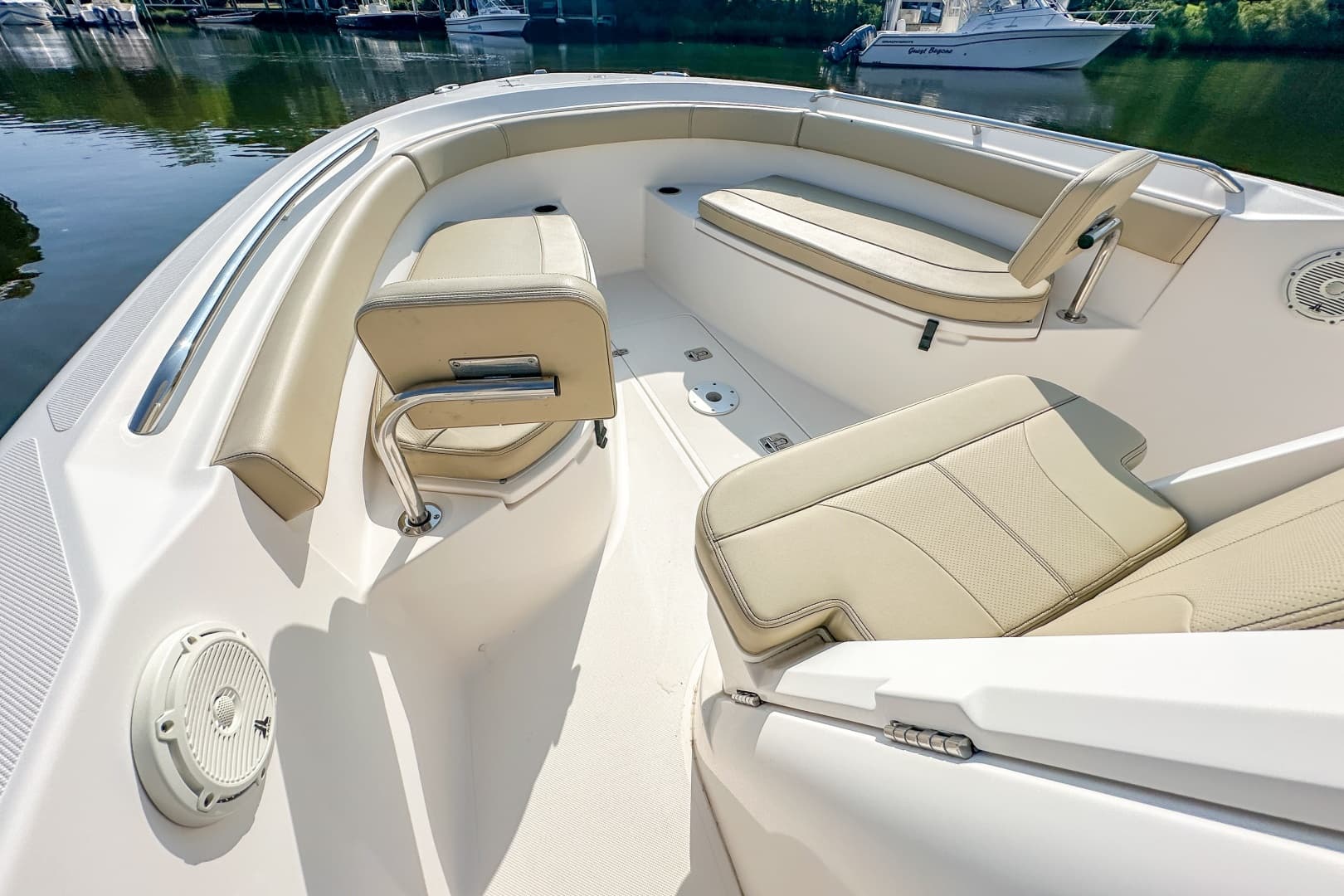 2018 Pursuit C 260