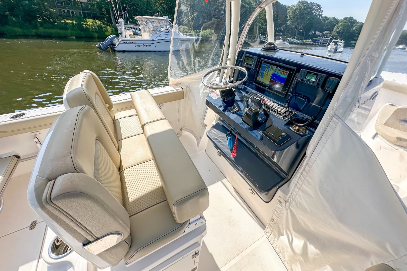 2018 Pursuit C 260