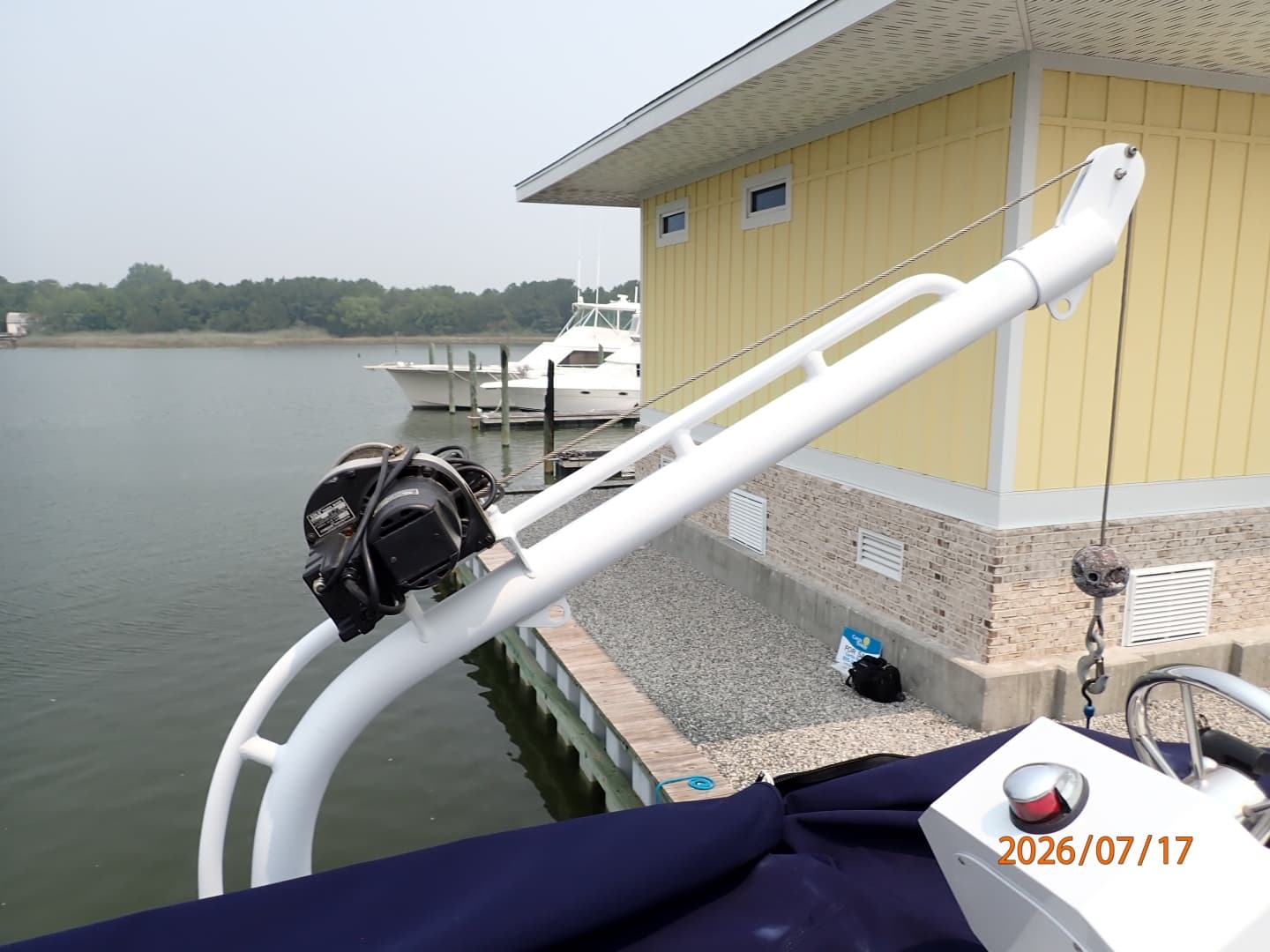 48' Hatteras tender davit