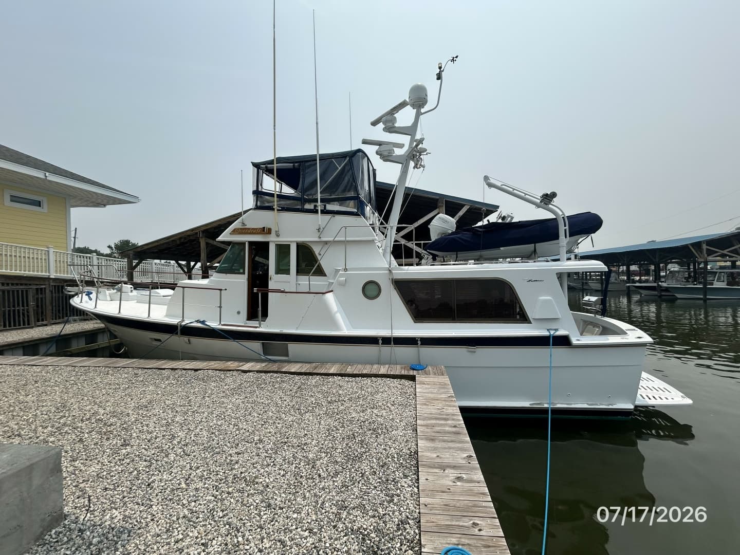 48' Hatteras port profile1