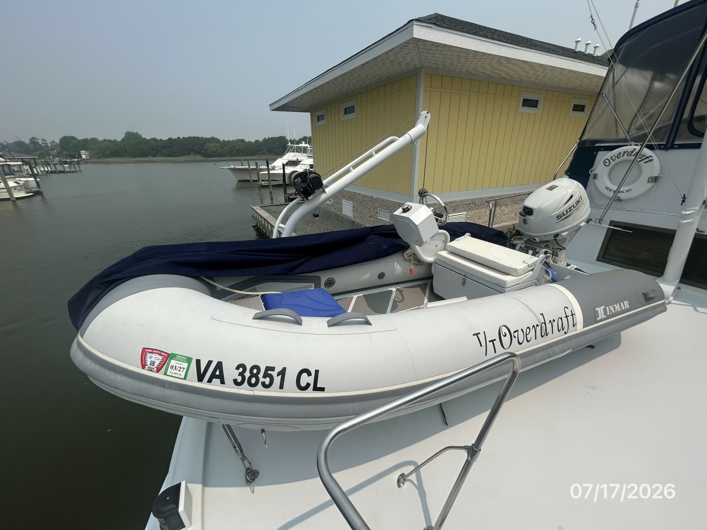 48' Hatteras tender1