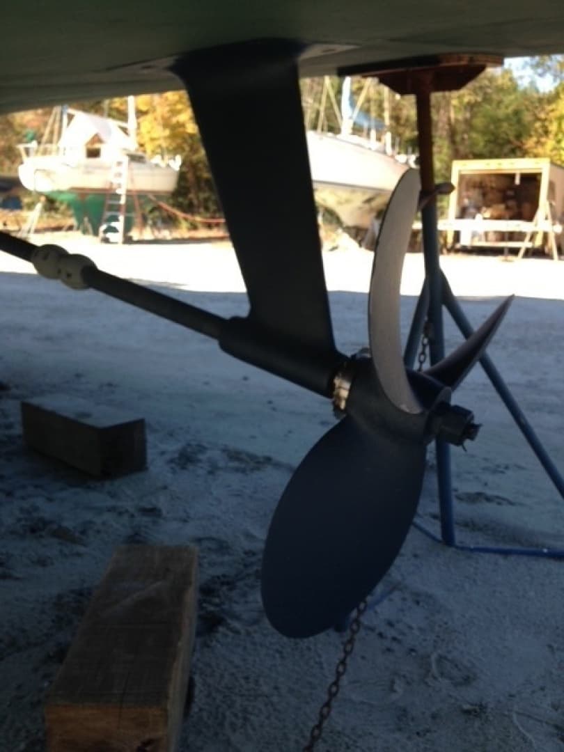 48' Hatteras running gear