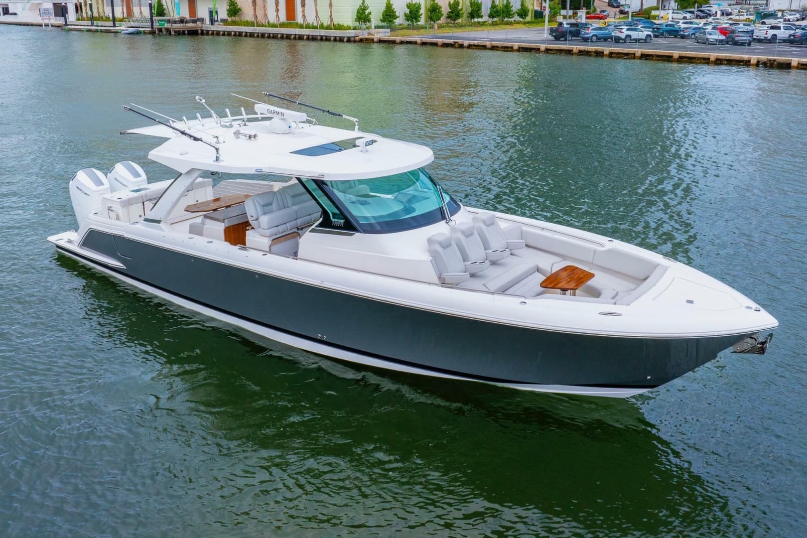 2024 Tiara Yachts 43 LS