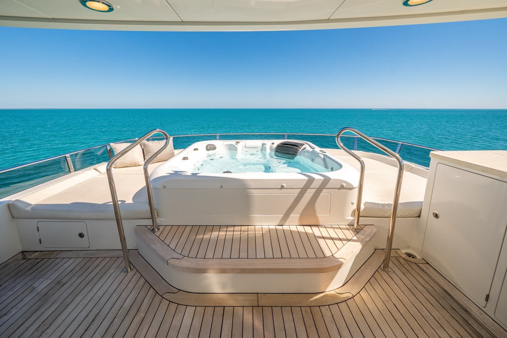 Sundeck Spa