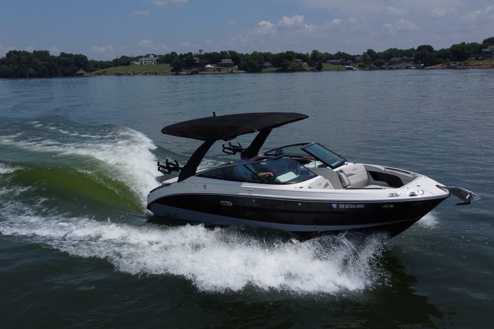2023 Sea Ray SLX 260 Surf