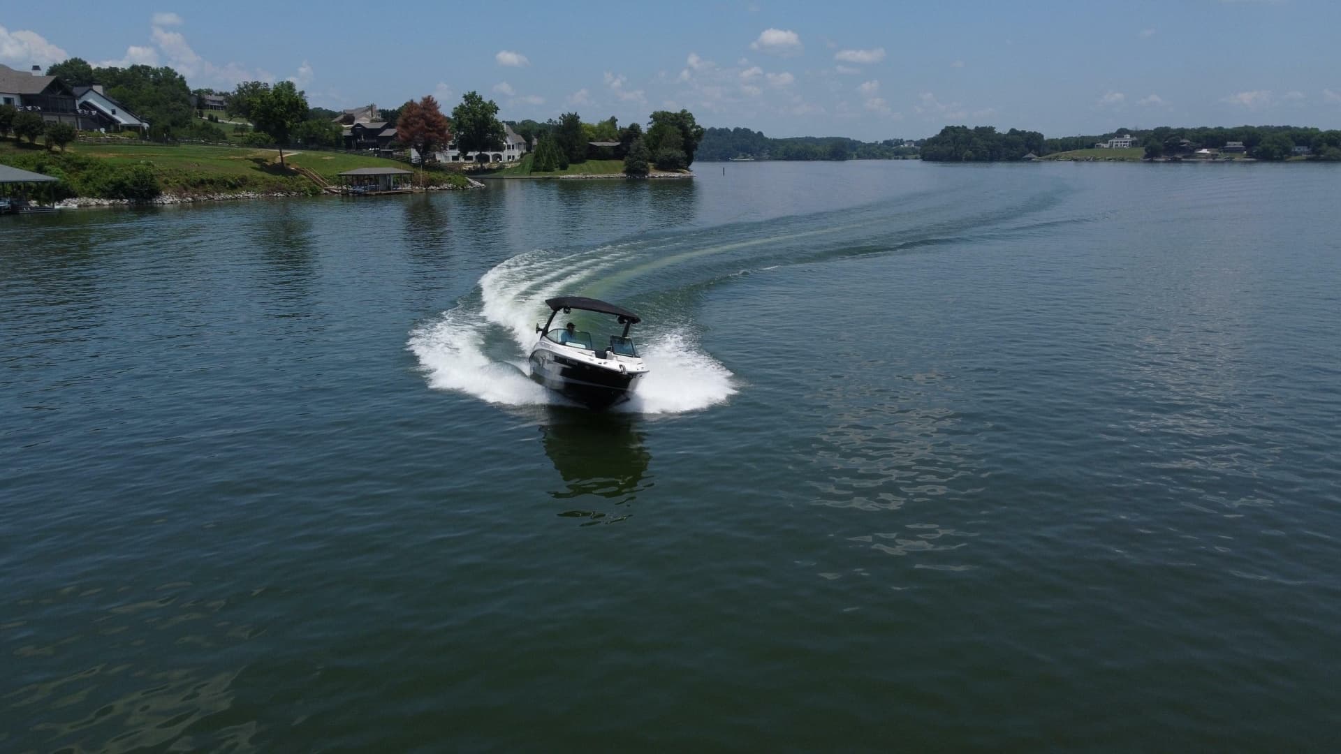 2023 Sea Ray SLX 260 Surf